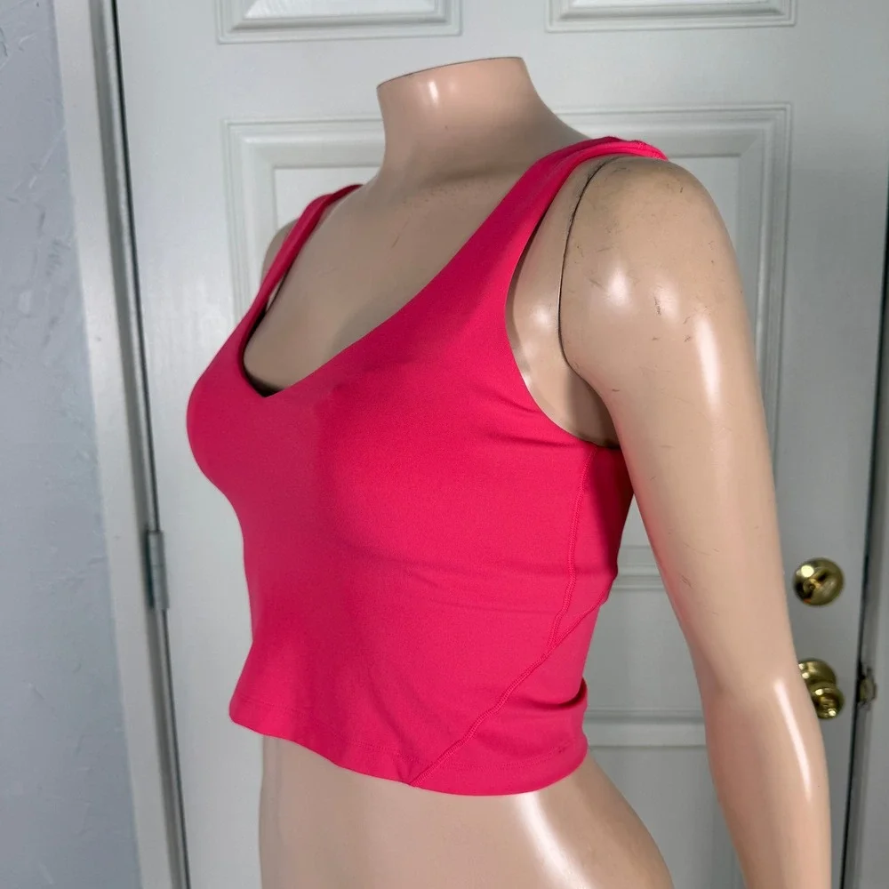 lululemon Women's Shirt 4 Align Tank top Built in bra Small Crop Padded D4-25